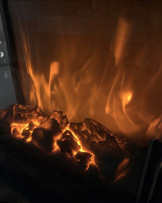 NOWY Kominek Grzejnik Elektryczny Wolnostojący Cichy Pilot Płomień LED