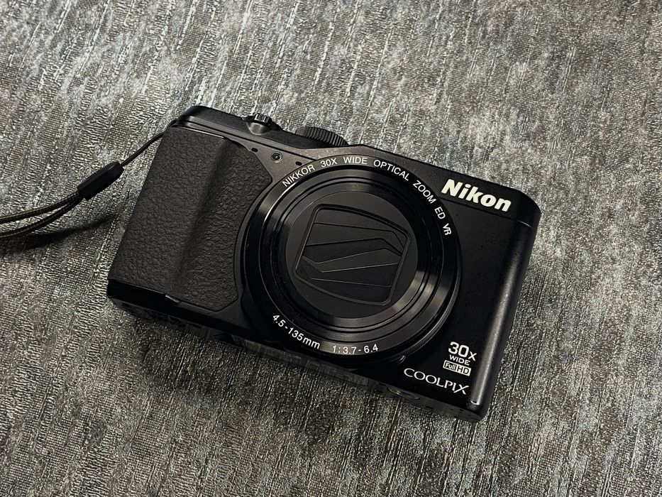 Nikon Coolpix S9900 поворотний екран,альтернатива G7x