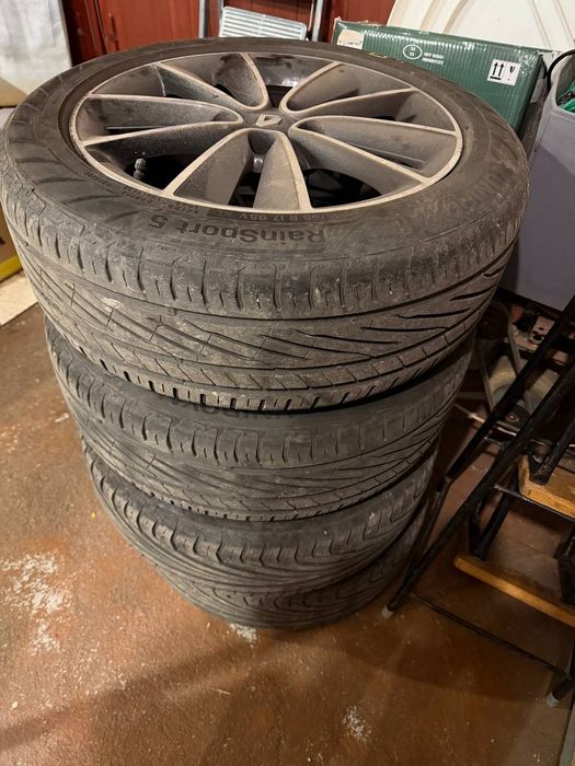 Диски R17 Renault 5*114.3 з гумою