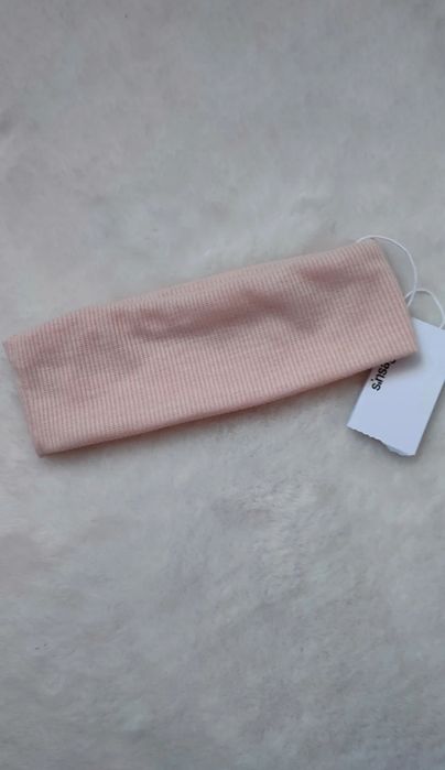 Nowe z metką opaska prążkowana kremowa