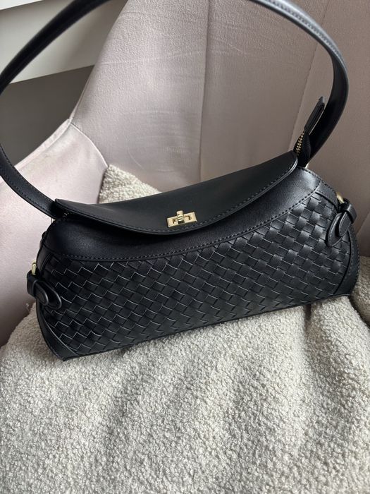 Kutowa torebka Victor & Hugo paris