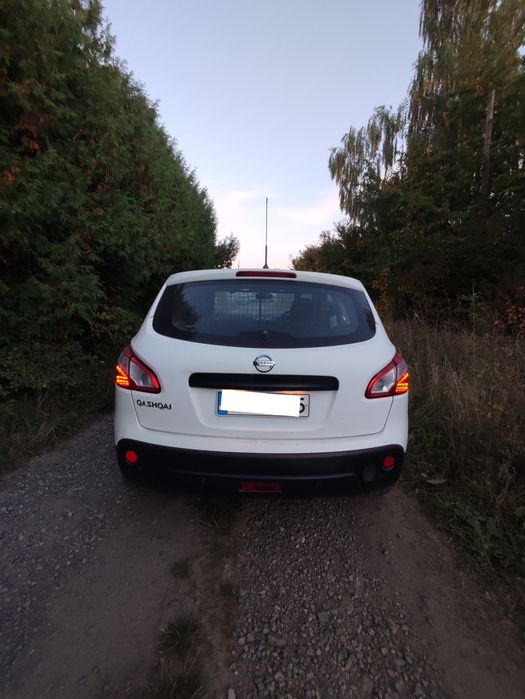 Ніссан Кашкай  1.6