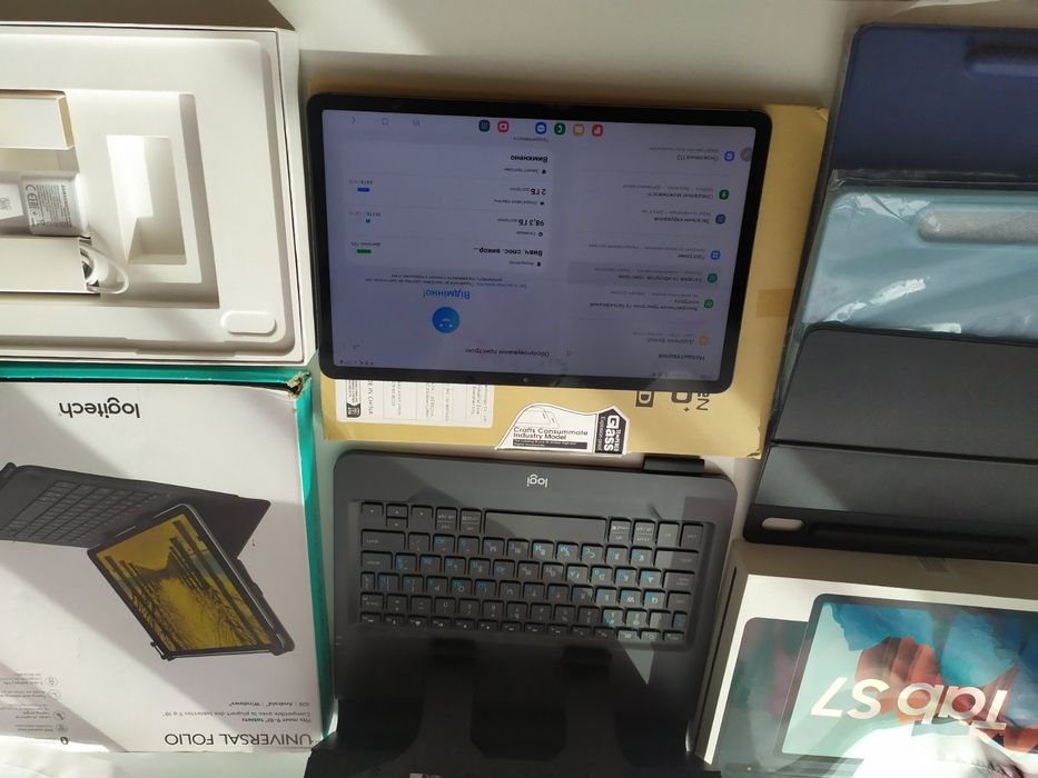 Samsung Galaxy Tab S7 11" 6/128GB LTE + Клавіатура  + Скло+3 чехла.