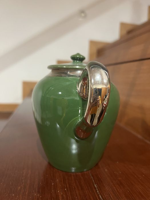 Cafeteira em porcelana Vista Alegre,