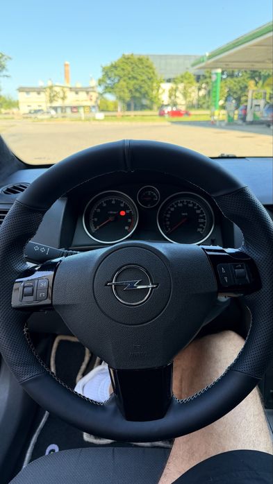Opel Astra H GTC 1.6 Twinport