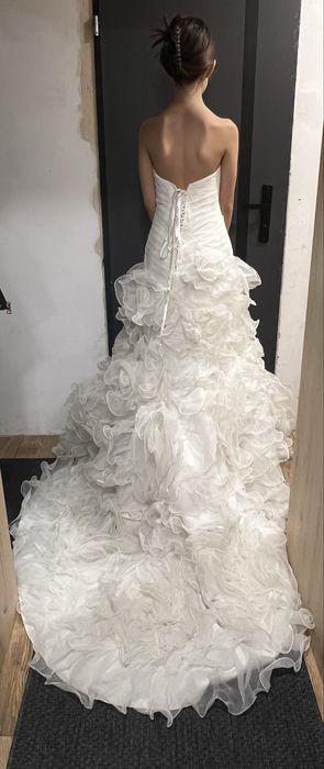 Suknia ślubna biało kremowa