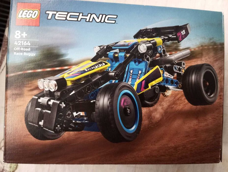 Конструктор LEGO Technic Позашляховик багі для перегонів 219 дет.