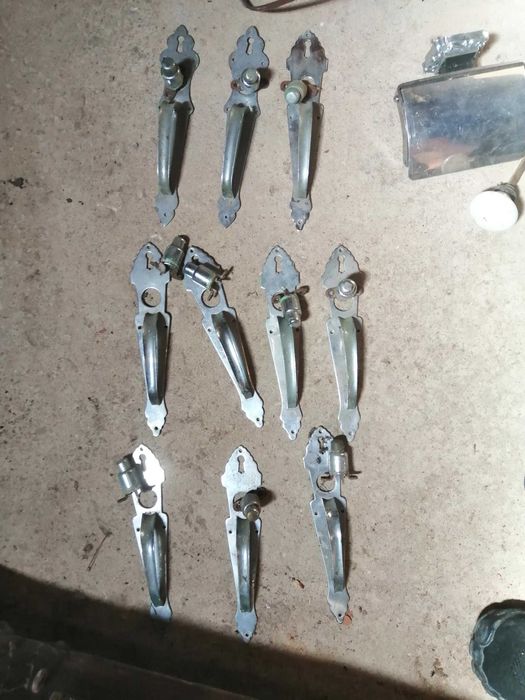 Trancas de porta vintage em bom estado