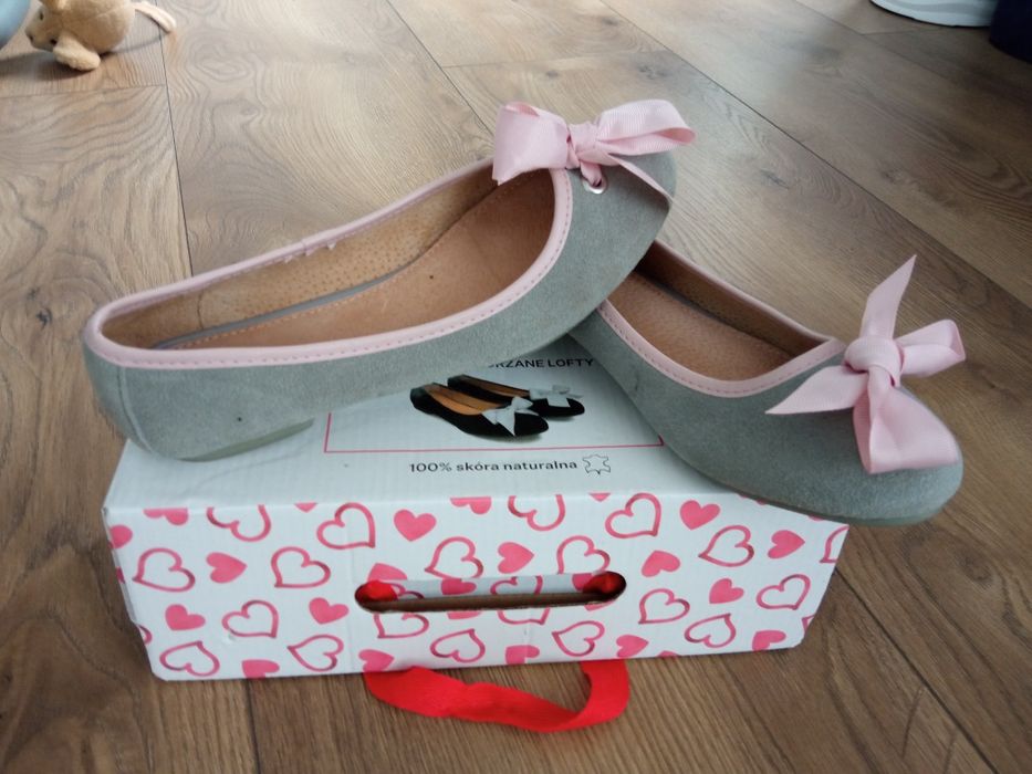 Baleriny rozm. 37 skóra zamszowa