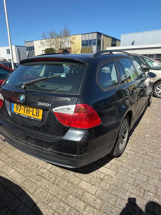 Carro bmw 3201 usada