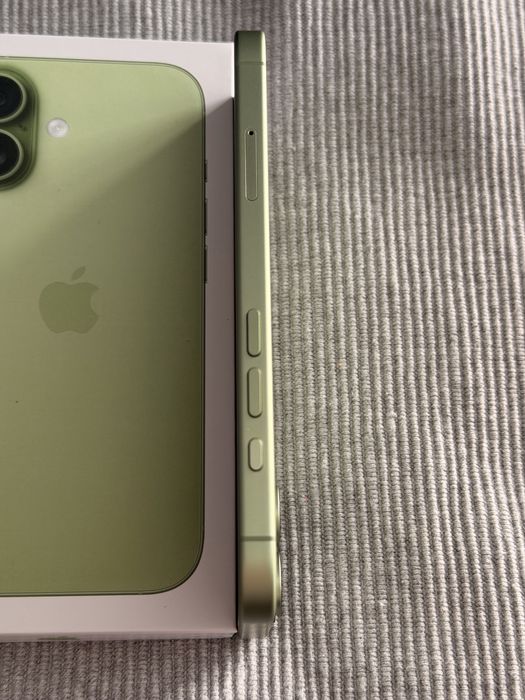 Iphone 17/256 Sage
