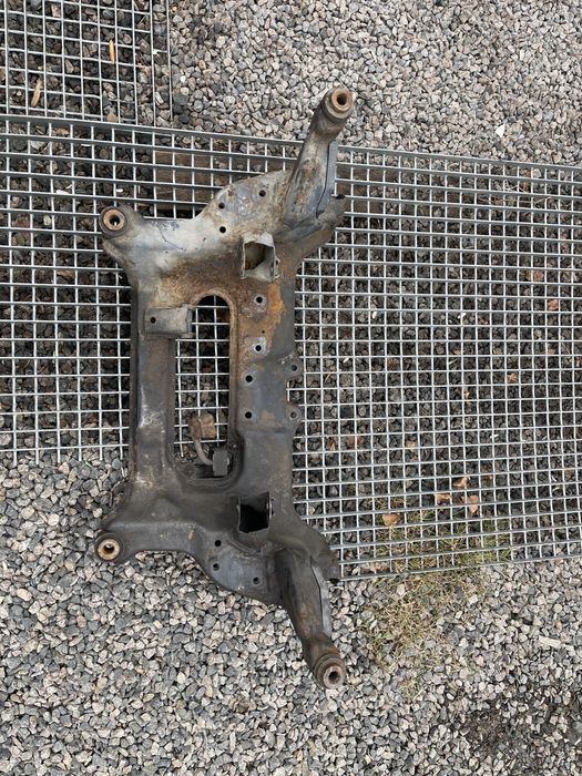 Подрамник , Балка Nissan X-Trail Т30 ,год 2001-2007 , цена от 220 $