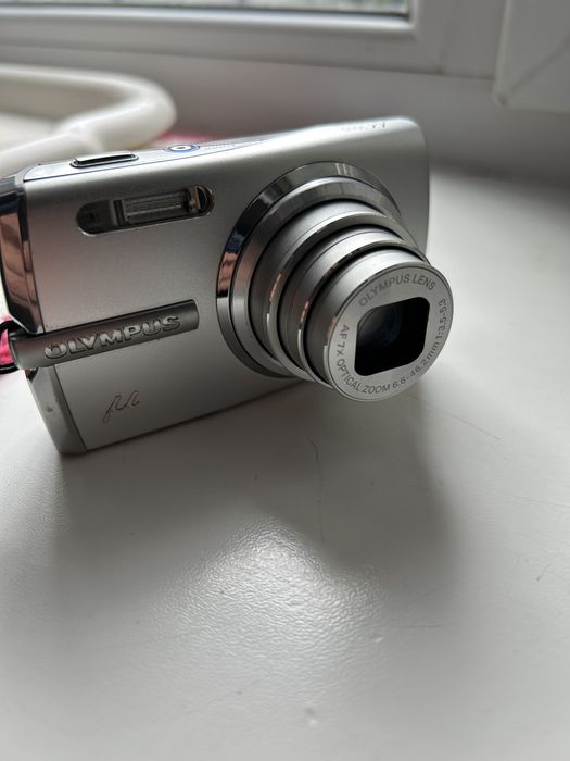 Продам фотоапарат Olimpus M-1010