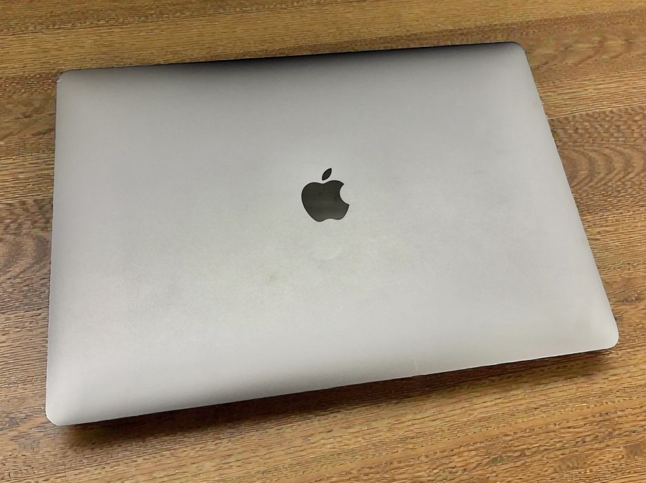 MacBook Pro emaculado