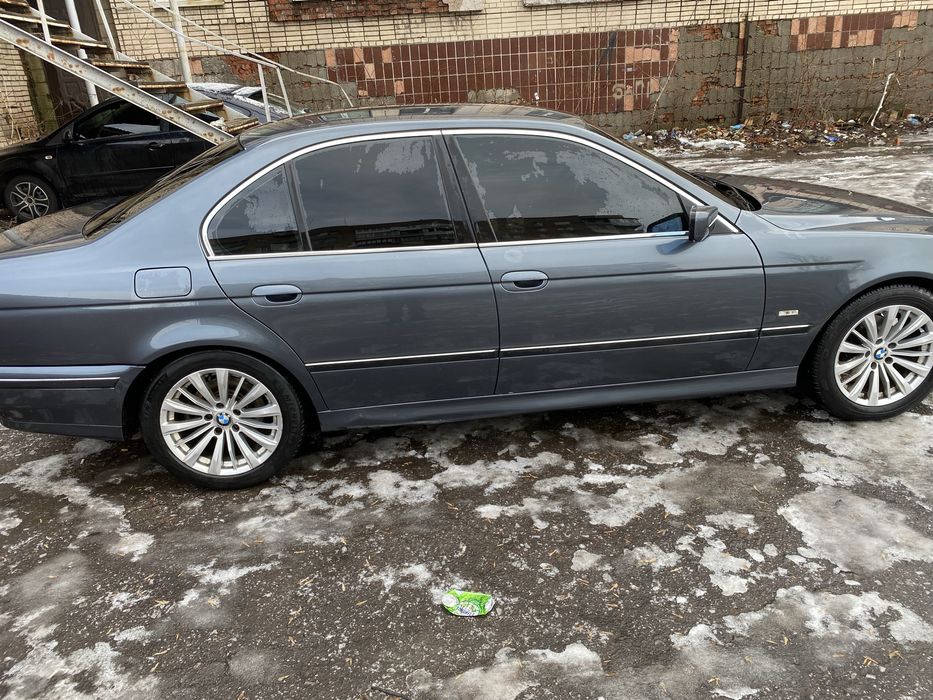 Бмв  е39.