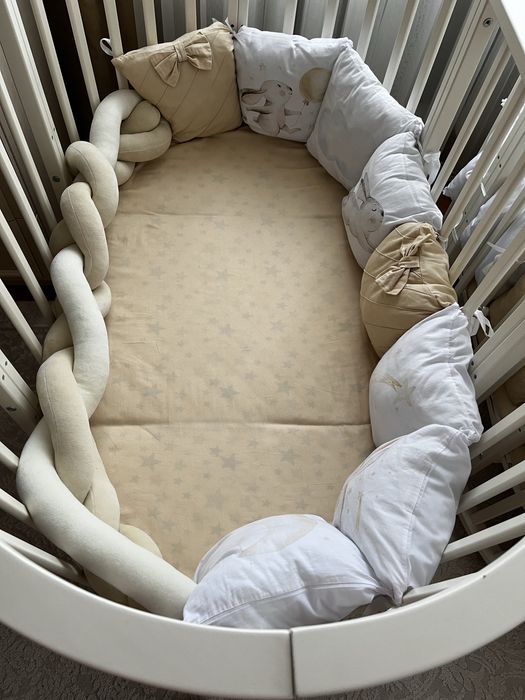 Бортики у ліжечко, дитяча постіль