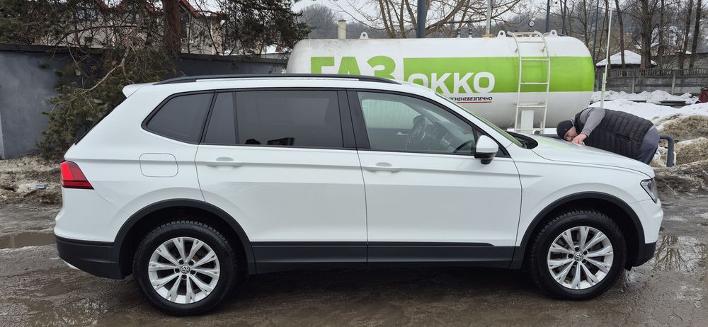 продам Volkswagen Tiguan