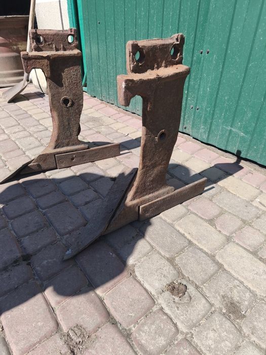 Продам корпуса до плуга