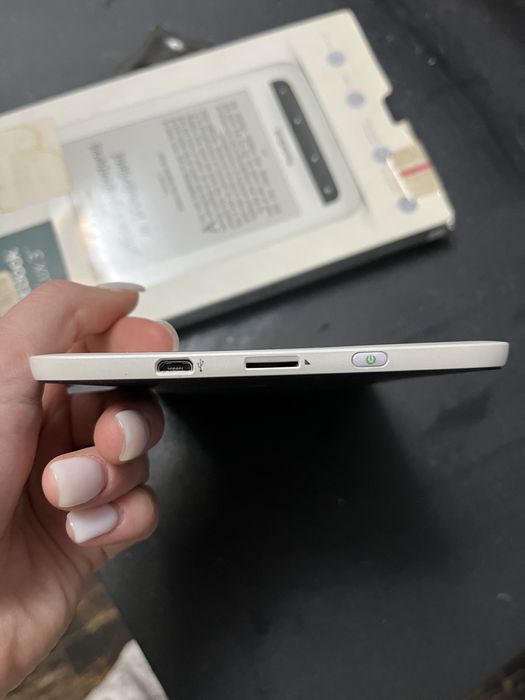 Электронная книга Touch Lux 3