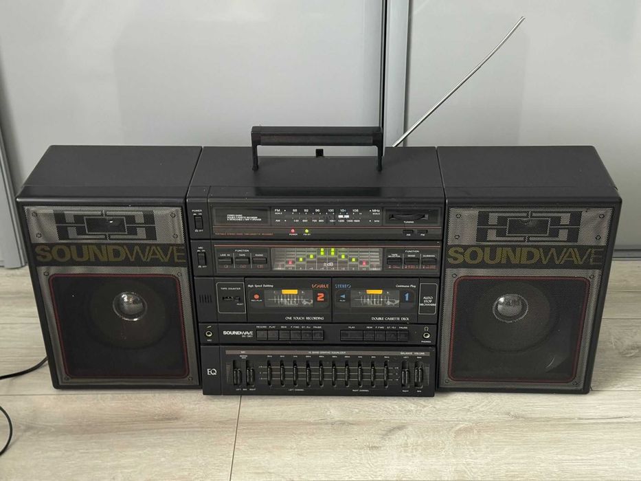 Mega Radiomagnetofon Ghettoblaster Soundwave DC 1901 Boombox Unikat