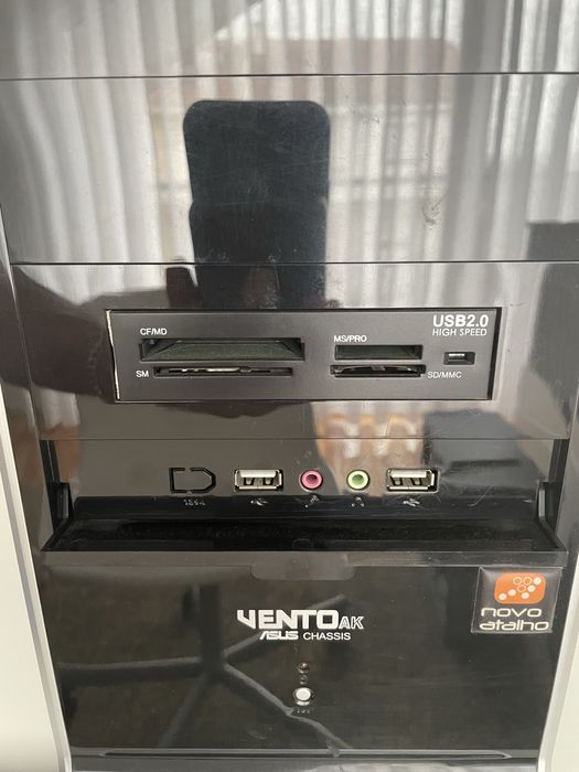 Computador e monitor