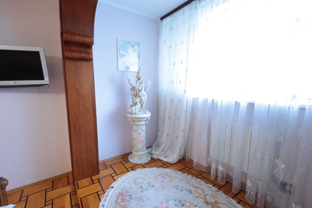 3к квартира, Київ, Б.Гмирі 1/2, 6поверх, Позняки, біля ТРЦ "Алладін"