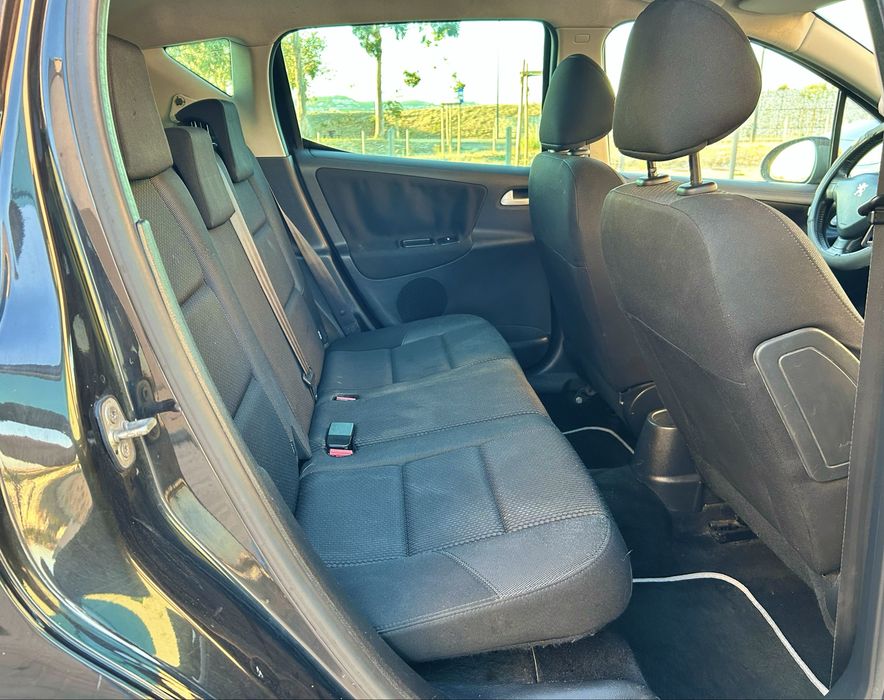 Peugeot 207 SW Sportium 1.4 VTI 2011