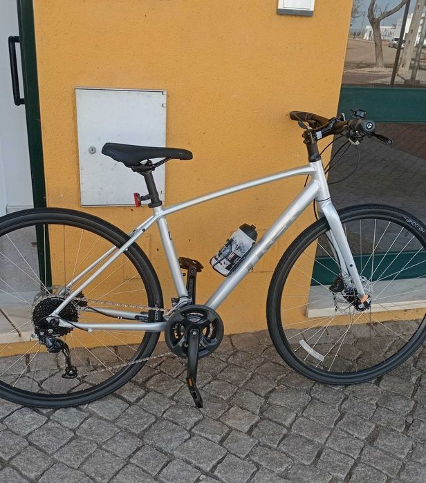 Vendo apenas por querer uma bicicleta de quadro baixo ou dobravel