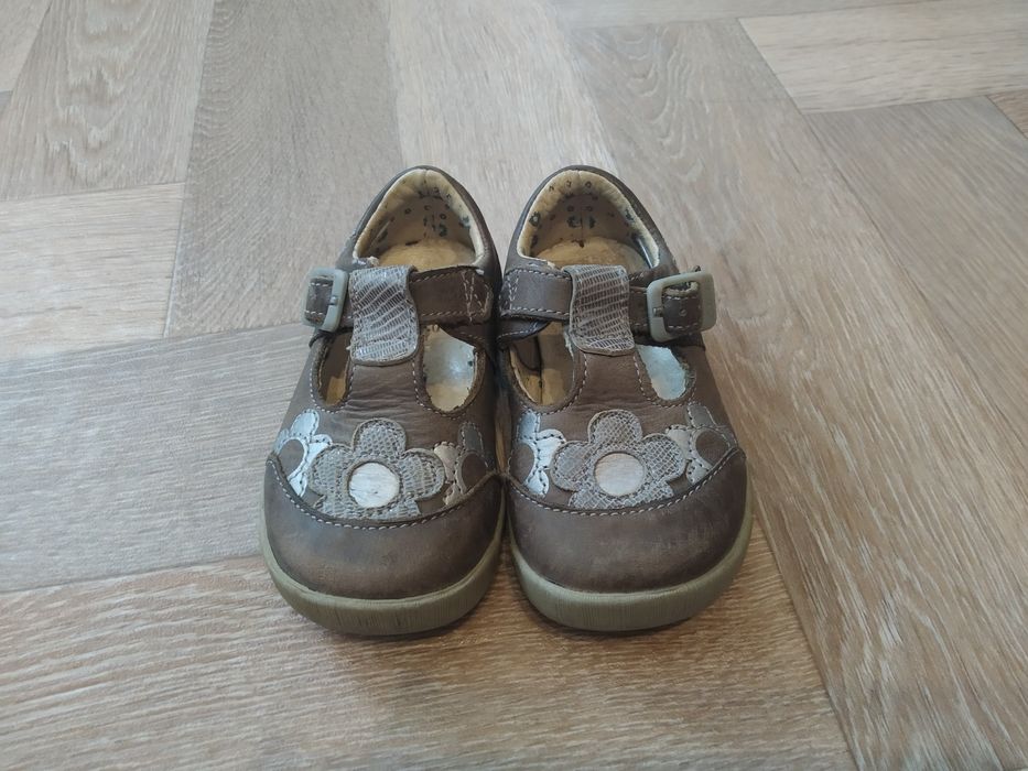 Туфлі для дівчинки