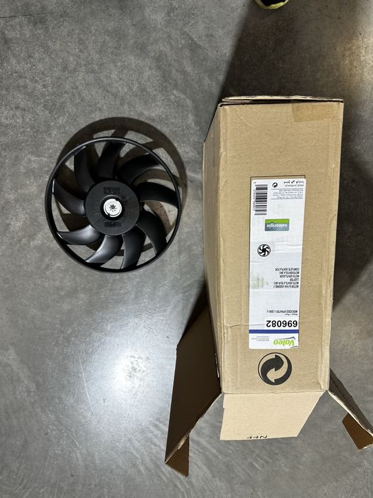 Вентилятор кондиціонера VALEO спрінтер Sprinter W906 W907 крафтер