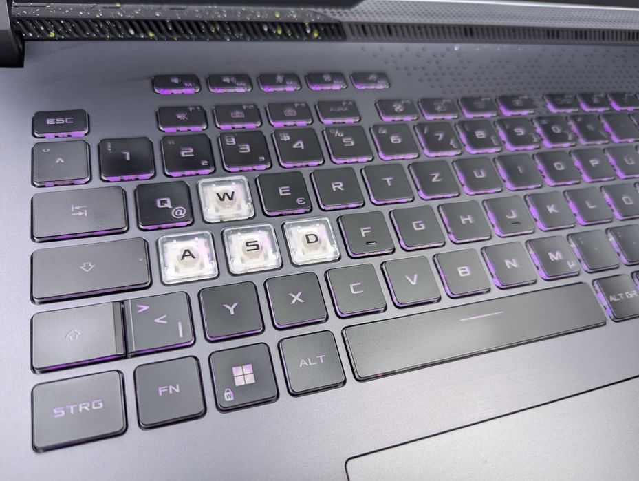 LAPTOP GAMINGOWY Asus ROG Strix RTX3060 6Gb Ryzen 9 6900HX komputer