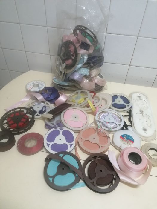 Fechos, Fitas, Agulhas