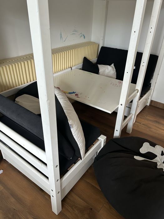 Lóżko pietrowe z kanapą, biurkiem, rozkladane