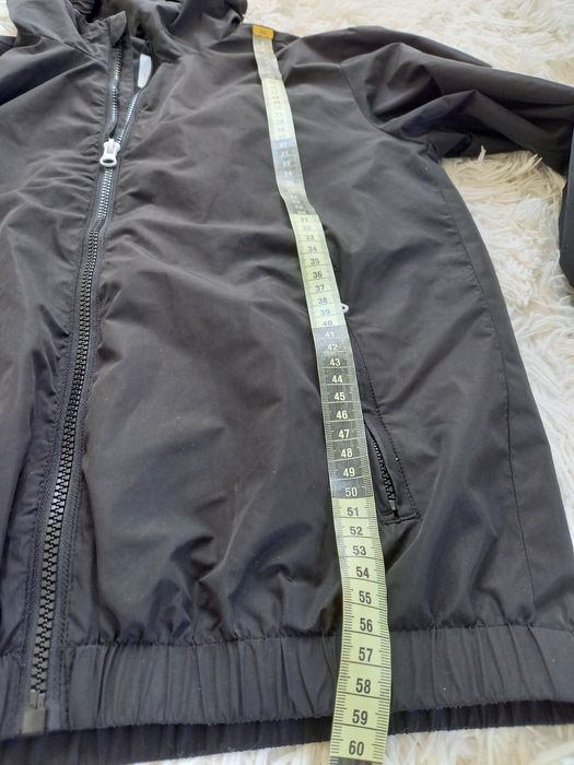 Kurtka chłopięca czarna przeciwdeszczowa rozmiar 146cm