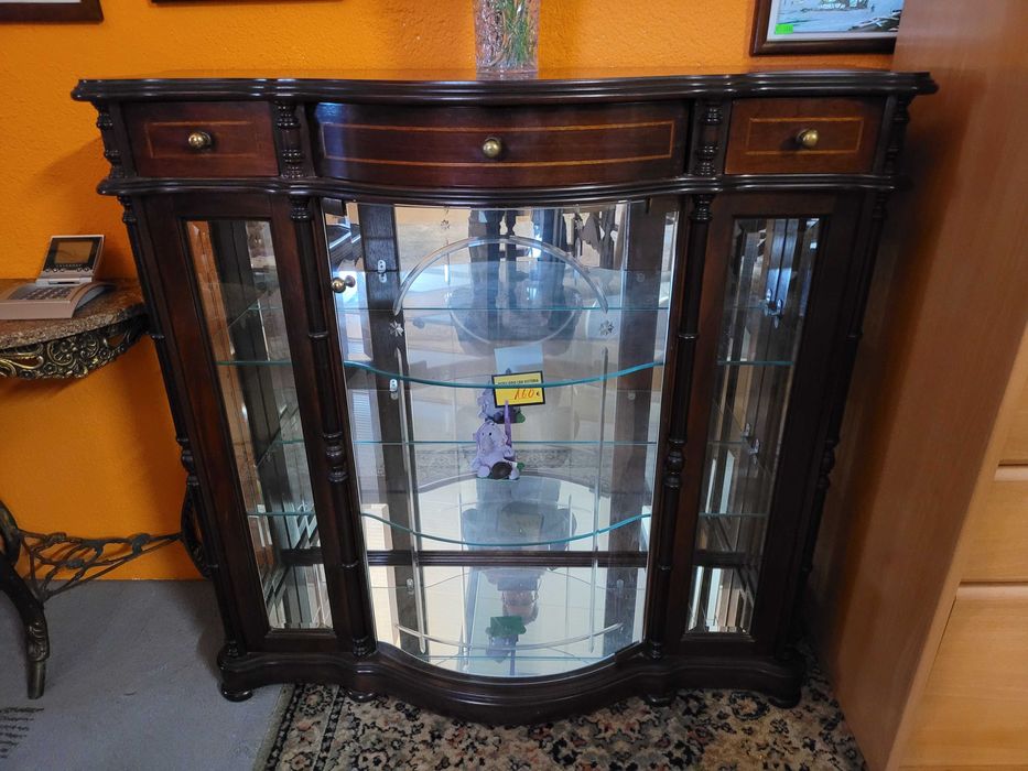 Cristaleira - óptimo estado geral