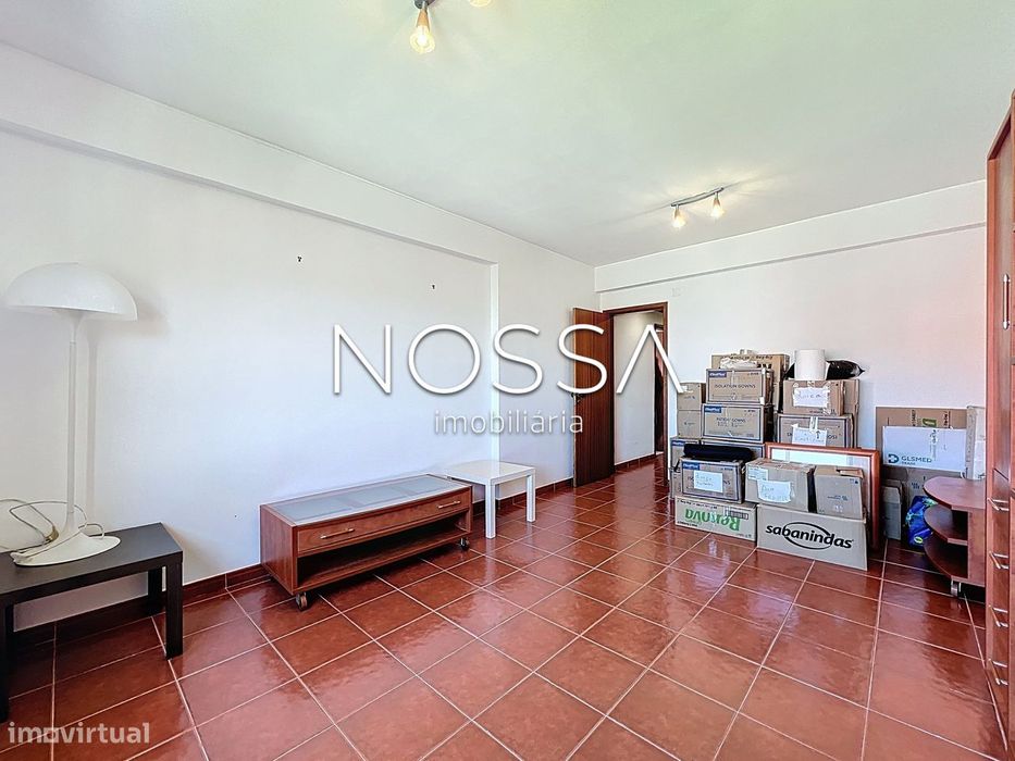 Apartamento T3 na Urb. Quinta das Serralheiras - Algueirão