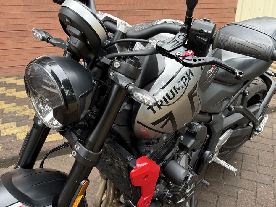 Мотоцикл Triumph Trident 660 2023 рік