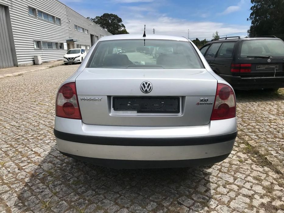 Volkswagen Passat 2.0cc 4Motion 2001 - Para Peças