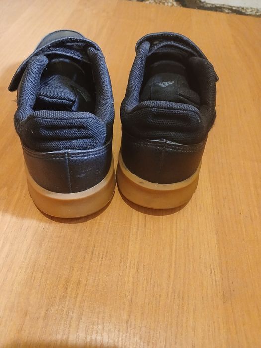 Кросівки Adidas 38 розмір