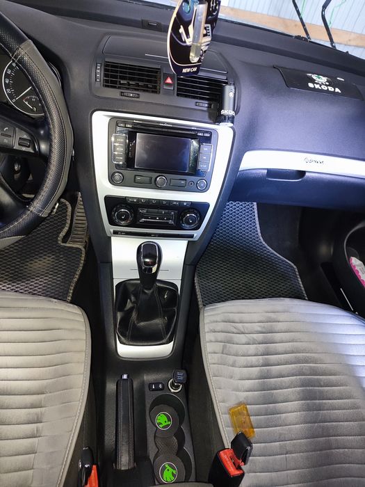 Продам власний сімейний автомобіль