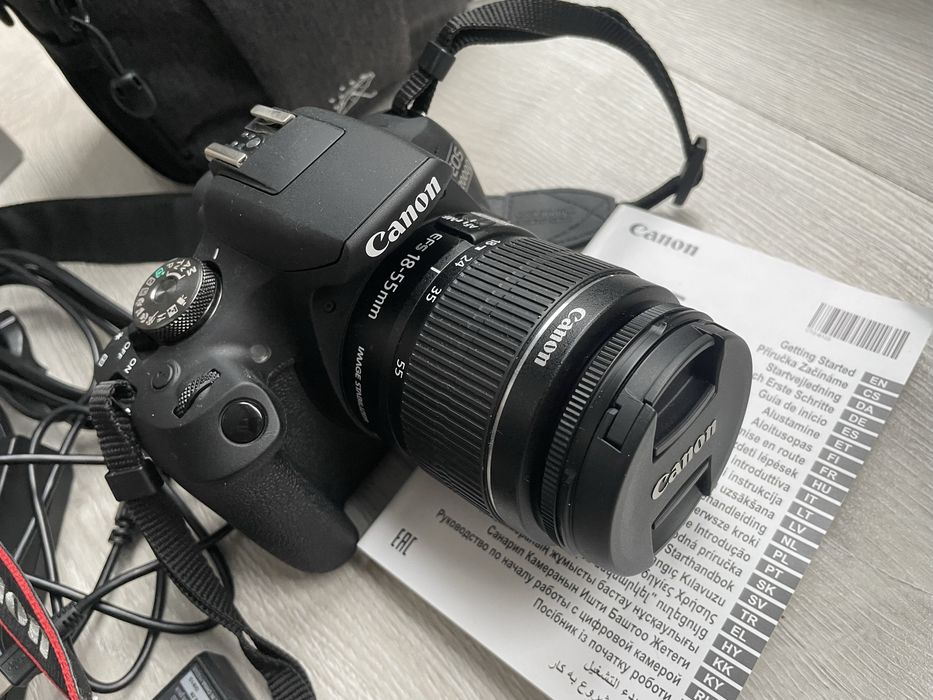 Canon EOS 2000D EF-S 18-55 III