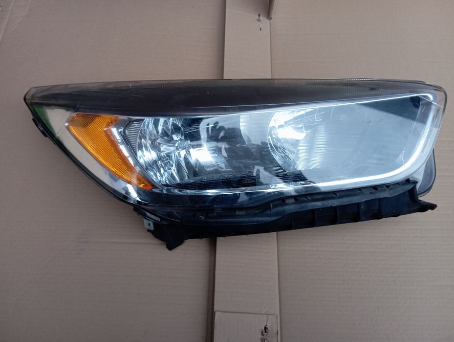 Reflektor Lampa prawa Ford Escape/ Kuga 17-19