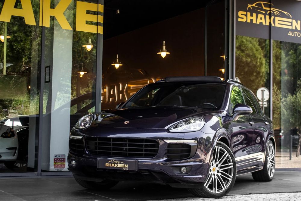 Porsche Cayenne S E-Hybrid