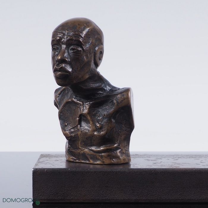 Rzeźba popiersie mężczyzny, brąz patynowany