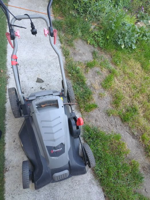 Kosiarka elektryczna 1800