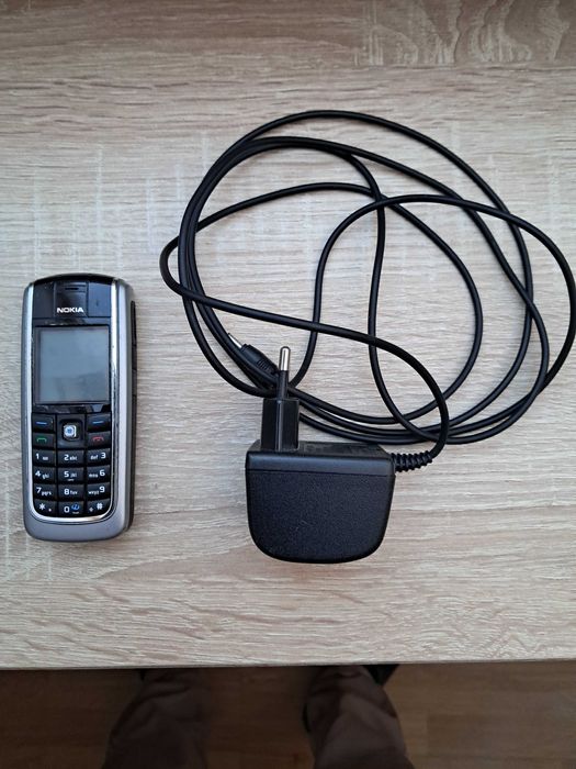 Telefon Nokia 6021