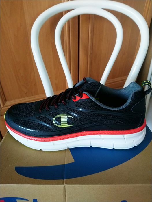 Nowe buty męskie Champion rozmiar 45