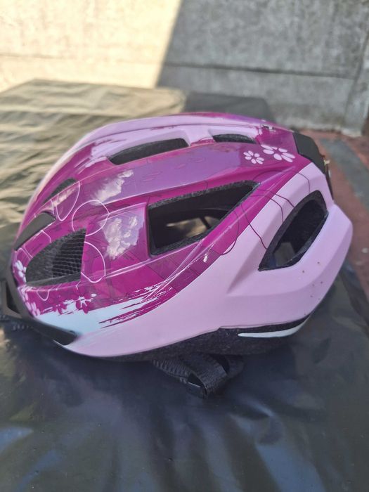 Kask rowerowy z lampką tylnią