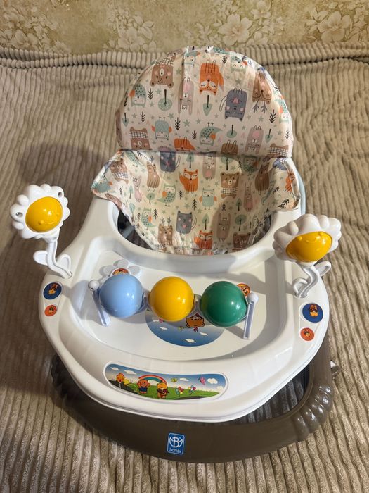 Ходунки дитячі підійдуть як для дівчинки так і для хлопчика