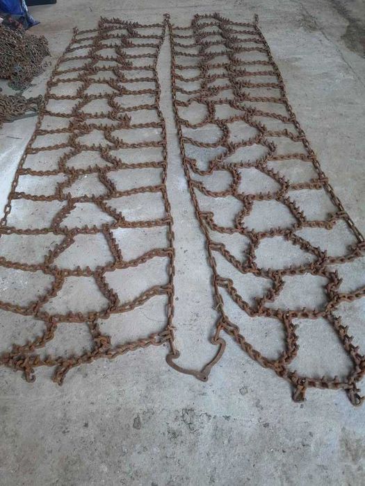 Łańcuchy śniegowe, leśne, norweskie, kolcami, grizzly, lkt.